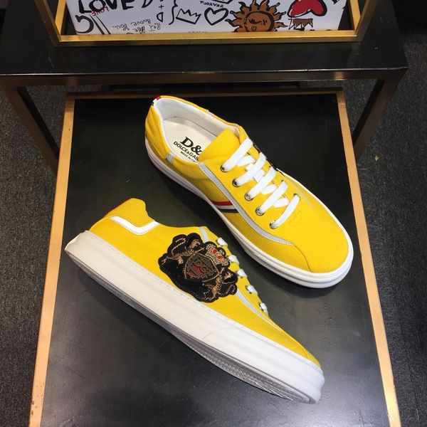 2019p summer new crown embroidery trend men's shoes, casual and comfortable lace-up sneakers, original box packaging 38-44, Black
2019p summer new crown embroidery trend men's shoes, casual and comfortable lace-up sneakers, original box packaging 38-44, Black