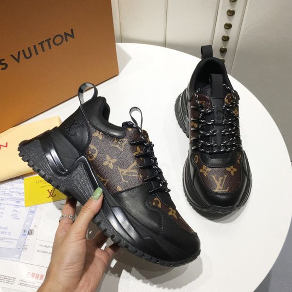 103 new designer luxury women's casual fashion shoes, women's outdoor casual shoes, high-quality materials, with original box, Black
103 new designer luxury women's casual fashion shoes, women's outdoor casual shoes, high-quality materials, with original box, Black