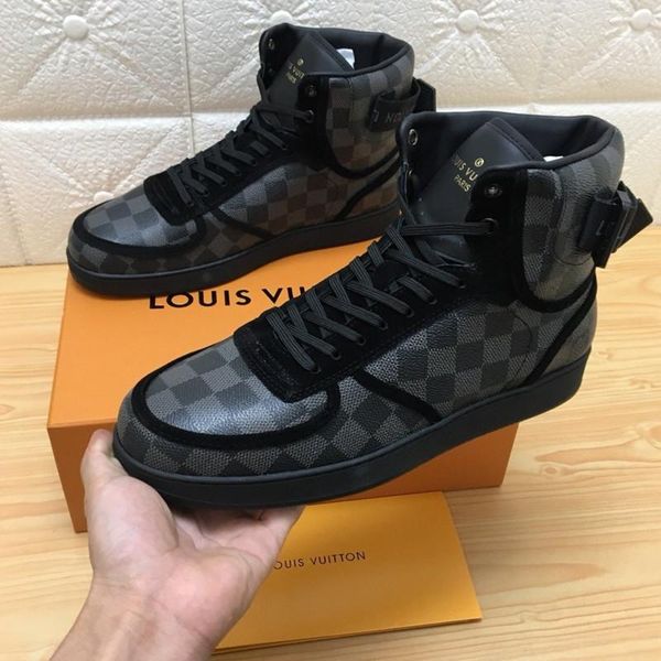011 high-quality men's designer casual sports shoes trendy brand outdoor casual shoes, fast delivery in the original box, Black
011 high-quality men's designer casual sports shoes trendy brand outdoor casual shoes, fast delivery in the original box, Black
