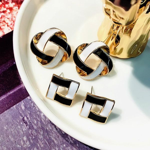 zinc alloy black and white personalized stud fashion earrings superior earrings for women korean jewelry, Golden;silver
zinc alloy black and white personalized stud fashion earrings superior earrings for women korean jewelry, Golden;silver