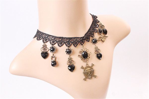 2020 europe and america gothic lace necklace black skull head pendant fashion retro women's clavicle jewelry wholesale, Silver
2020 europe and america gothic lace necklace black skull head pendant fashion retro women's clavicle jewelry wholesale, Silver