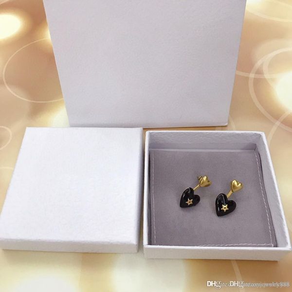 2020 spring and summer fashion selling new love designer earrings luxury designer jewelry women earrings, Golden
2020 spring and summer fashion selling new love designer earrings luxury designer jewelry women earrings, Golden
