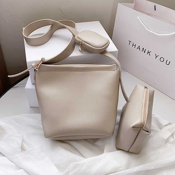 fashion 2020 quality soft pu leather bucket bag lady crossbody bag for women solid color shoulder handbags female cross body
fashion 2020 quality soft pu leather bucket bag lady crossbody bag for women solid color shoulder handbags female cross body