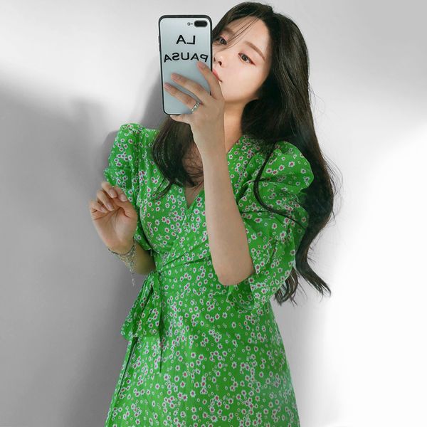south korea chic sweet floral thin v-neck folds puff sleeve side tie-waist one-piece dress women, Black;gray
south korea chic sweet floral thin v-neck folds puff sleeve side tie-waist one-piece dress women, Black;gray