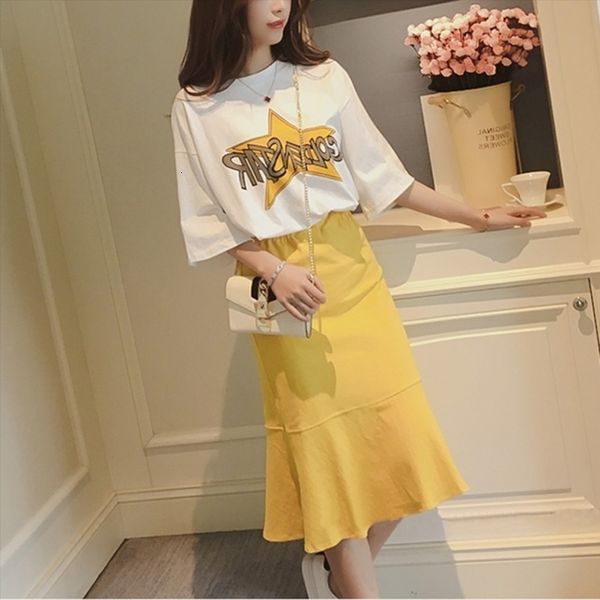 2 pcs/set letter stars printed o-neck half sleeve t shirt+flounced skirt women casual clothing suits, Gray
2 pcs/set letter stars printed o-neck half sleeve t shirt+flounced skirt women casual clothing suits, Gray