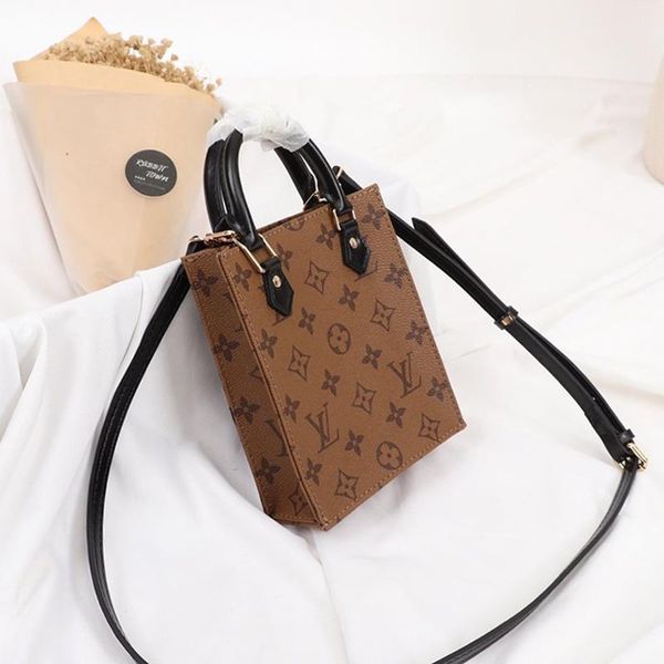 classic women leather mini new arrival purses handbag ladies shoulder bag lady messenger simple style totes crossbody bags drop ship
classic women leather mini new arrival purses handbag ladies shoulder bag lady messenger simple style totes crossbody bags drop ship