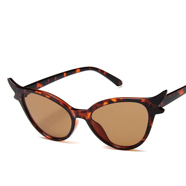 sunglasses cat eye fashion women female ladies personality antler glasses blinking prom mirror, White;black
sunglasses cat eye fashion women female ladies personality antler glasses blinking prom mirror, White;black