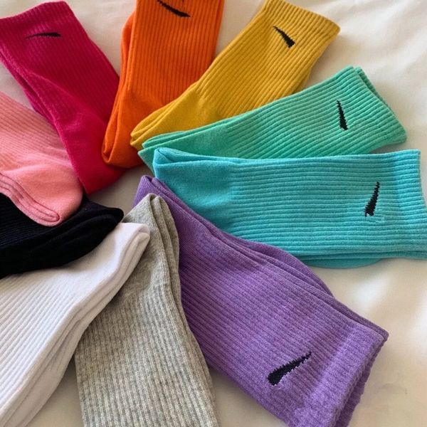 2020 net red candy tide couple couple candy color hook socks super fire personalized color big hook pile socks, Pink;yellow
2020 net red candy tide couple couple candy color hook socks super fire personalized color big hook pile socks, Pink;yellow