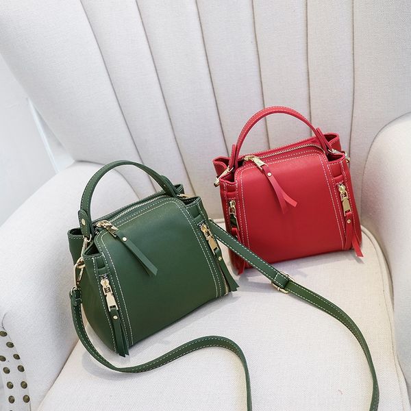 qchyk new fashion messenger mini small female bucket postman package postman package korean versatile shoulder female bag portable bucket ba
qchyk new fashion messenger mini small female bucket postman package postman package korean versatile shoulder female bag portable bucket ba