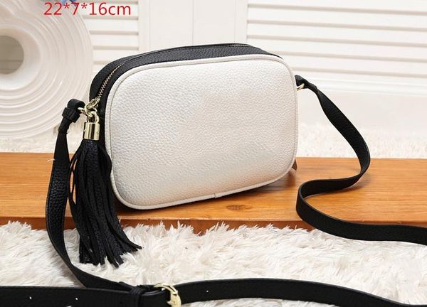 2020 hobo soho bag designer handbags luxury handbags famous crossbody fashion original cowhide genuine leather shoulder bags
2020 hobo soho bag designer handbags luxury handbags famous crossbody fashion original cowhide genuine leather shoulder bags