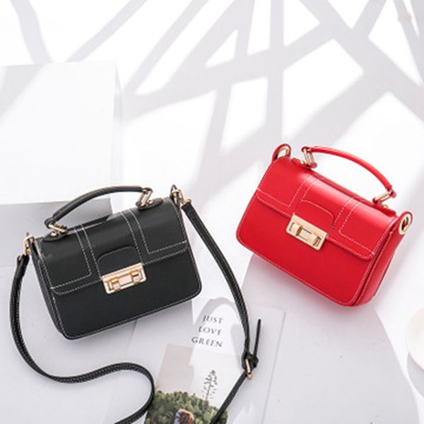 2020 new fashion ladies bag casual fashion wild practical metal buckle diagonal shoulder bag korean female
2020 new fashion ladies bag casual fashion wild practical metal buckle diagonal shoulder bag korean female