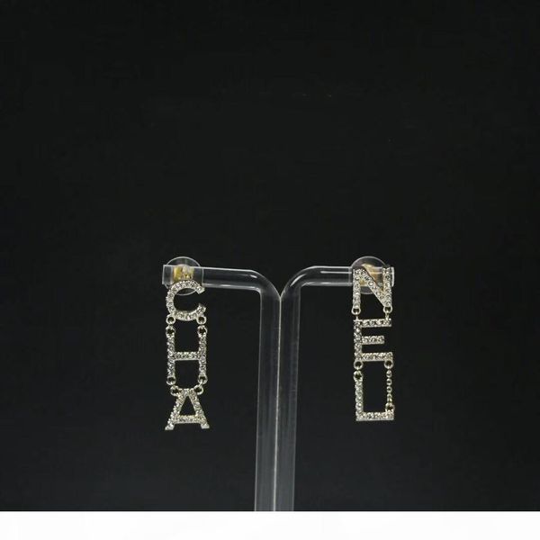 2019 new european and american ear jewelry big card show model letter logo earrings female flash drill tassel personality exaggerated earrin, Golden;silver
2019 new european and american ear jewelry big card show model letter logo earrings female flash drill tassel personality exaggerated earrin, Golden;silver
