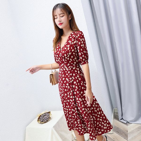 2020 new summer waist slimming stone flower french niche platycodon grandiflorum dress v-neck elegant dress 8291, Black;gray
2020 new summer waist slimming stone flower french niche platycodon grandiflorum dress v-neck elegant dress 8291, Black;gray