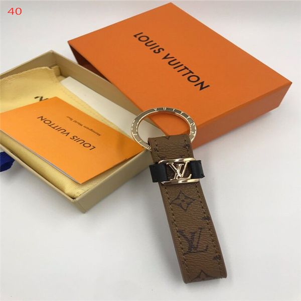 fashion brand key chain gift men and women souvenir car bags accessories with boxes, Silver
fashion brand key chain gift men and women souvenir car bags accessories with boxes, Silver