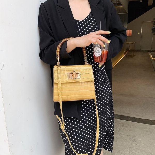 fashion stone pattern tote bags for women 2020 handbags women bags designer hasp shoulder bags bamboo handle handbags sac
fashion stone pattern tote bags for women 2020 handbags women bags designer hasp shoulder bags bamboo handle handbags sac