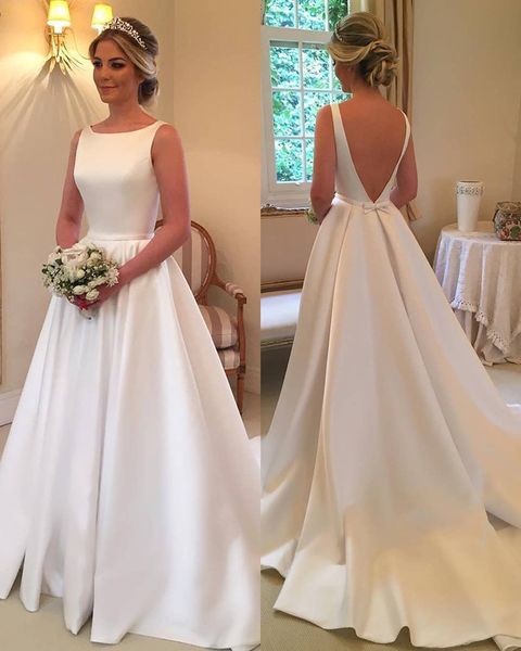 robe de mariee 2021 backless design satin beach wedding dresses ivory white sweep train bridal gowns
robe de mariee 2021 backless design satin beach wedding dresses ivory white sweep train bridal gowns