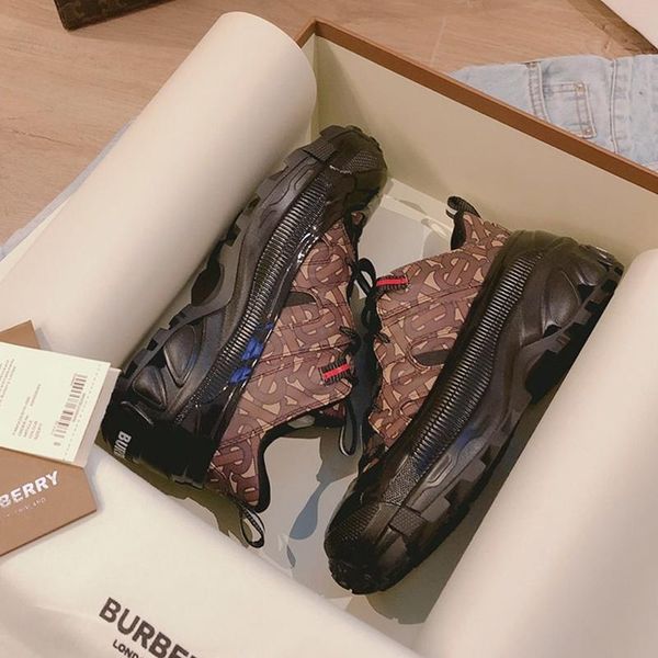 2020qi designer new luxury men's casual sports shoes, men's designer casual shoes of with original box, Black
2020qi designer new luxury men's casual sports shoes, men's designer casual shoes of with original box, Black