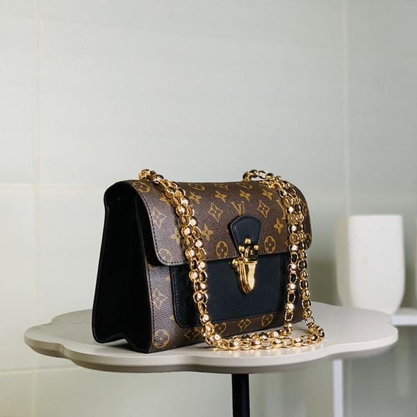 vintage womens leather shoulder bags small flap chain lady crossbody bag new arrival classic style women messenger bags fast delivery
vintage womens leather shoulder bags small flap chain lady crossbody bag new arrival classic style women messenger bags fast delivery