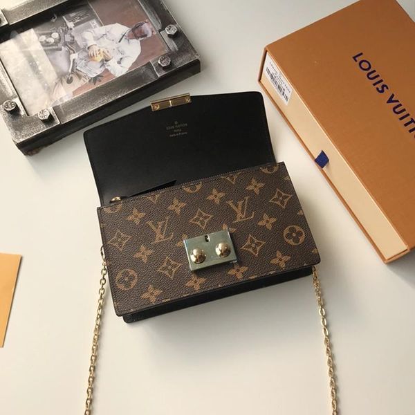 leather shoulder crossbody bags fashion designer luxury womens party bag chain women shoulder bag small flap lady messenger bag
leather shoulder crossbody bags fashion designer luxury womens party bag chain women shoulder bag small flap lady messenger bag