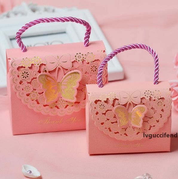 5pcs 3 color handle candy box wedding party favor gift box with handle butterfly cardboard craft wrapping for candy cookies
5pcs 3 color handle candy box wedding party favor gift box with handle butterfly cardboard craft wrapping for candy cookies