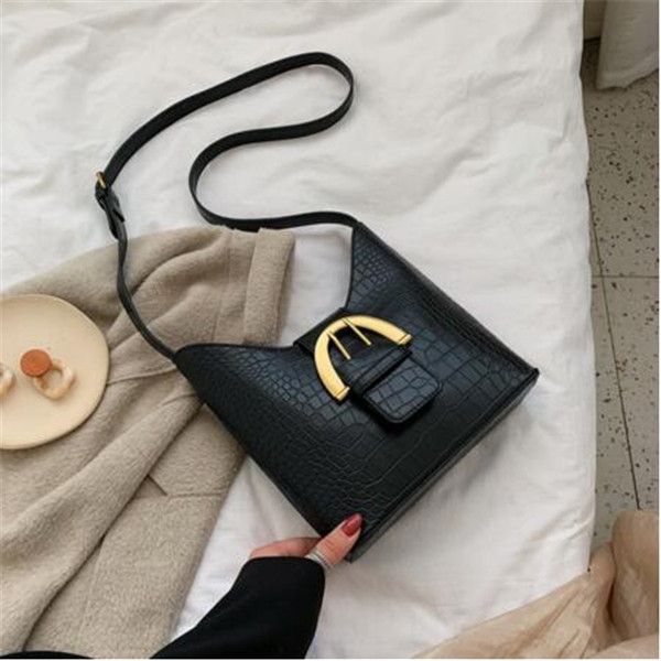 classic bags chain bag handbags women shoulder handbag clutch tote messenger shopping purse
classic bags chain bag handbags women shoulder handbag clutch tote messenger shopping purse