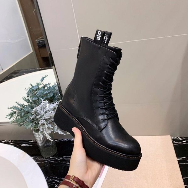 2020w new spring and autumn leather single boots wild retro high heel boots, fashion trend martin boots female
2020w new spring and autumn leather single boots wild retro high heel boots, fashion trend martin boots female