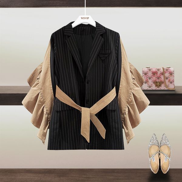 trench coat women european style constrast color ruffles sleeve streetwear loose notched collar striped belt windbreaker, Tan;black
trench coat women european style constrast color ruffles sleeve streetwear loose notched collar striped belt windbreaker, Tan;black