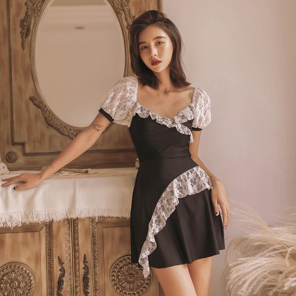 2020 new one-piece skirt women's beauty back conservative belly dress swimsuit covering slimming vacation self-timer swimsuit, Black;red
2020 new one-piece skirt women's beauty back conservative belly dress swimsuit covering slimming vacation self-timer swimsuit, Black;red
