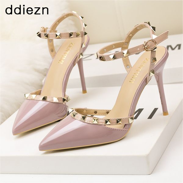fashion women's shoes simple nightclub woman shoes thin heels high heels pointed toe rivet hollow buckle ladies sandals, Black
fashion women's shoes simple nightclub woman shoes thin heels high heels pointed toe rivet hollow buckle ladies sandals, Black