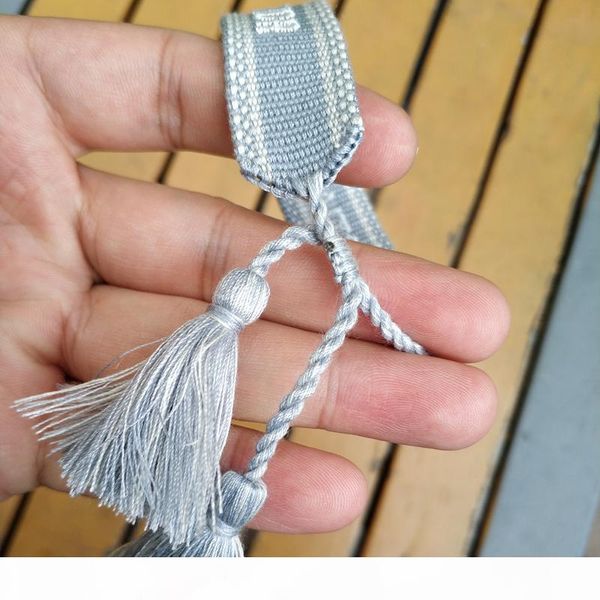 fast with gift box, friendship bracelets with letters to show love to the loved ones and friends, Golden;silver
fast with gift box, friendship bracelets with letters to show love to the loved ones and friends, Golden;silver