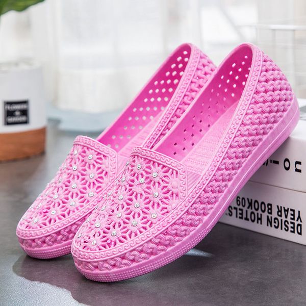 women jelly sandals home non-slip summer hole shoes female flat slippers plastic female girls waterproof eva garden shoes, Black
women jelly sandals home non-slip summer hole shoes female flat slippers plastic female girls waterproof eva garden shoes, Black