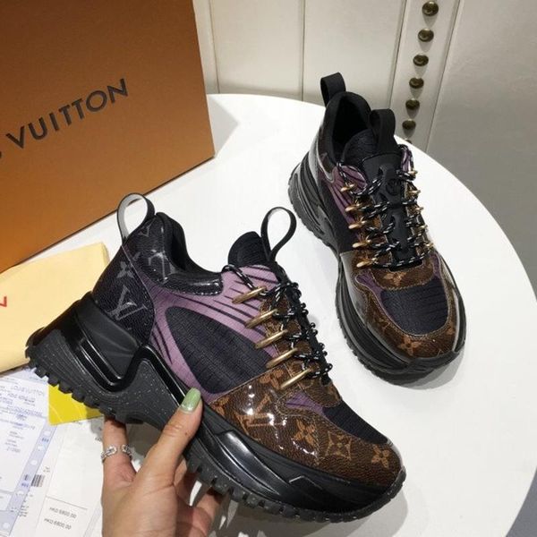 052 new designer luxury women's casual fashion shoes, women's outdoor casual shoes, high-quality materials, with original box, Black
052 new designer luxury women's casual fashion shoes, women's outdoor casual shoes, high-quality materials, with original box, Black