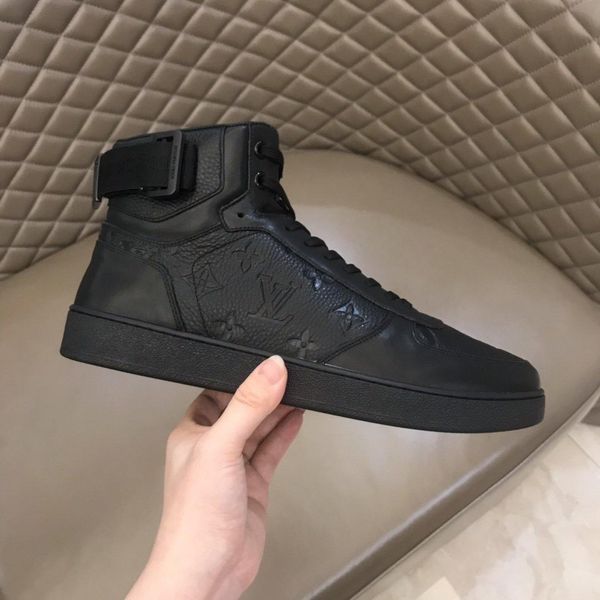 2020v fashion trend men's high-leather lace-up casual shoes, high-quality wild outdoor sports shoes, original box packaging, size
2020v fashion trend men's high-leather lace-up casual shoes, high-quality wild outdoor sports shoes, original box packaging, size