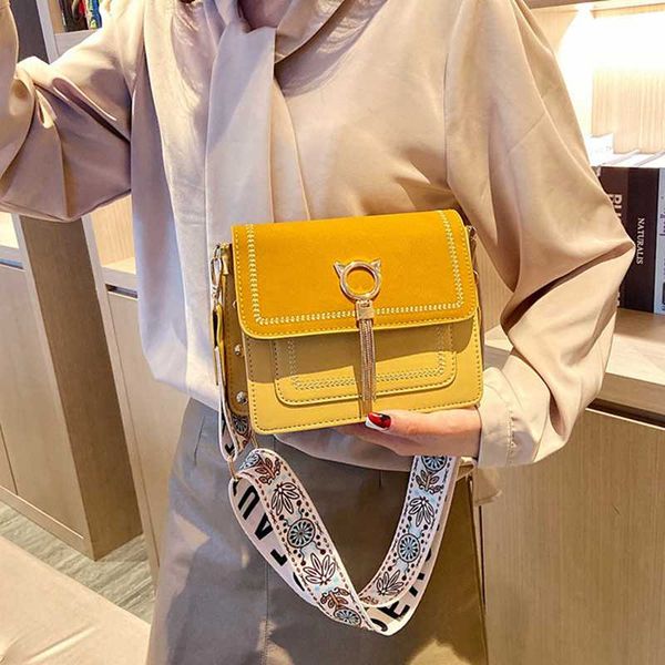 women fashion nubuck tassel flap pocket flap bag ladies print wide shoulder strap crossbody bag magnetic buckle soft handbags
women fashion nubuck tassel flap pocket flap bag ladies print wide shoulder strap crossbody bag magnetic buckle soft handbags