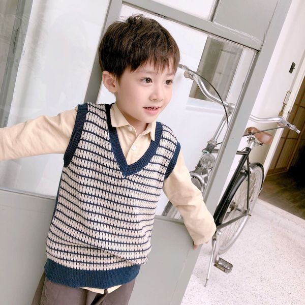 20 new children's simple all-match plaid cotton knitted 20 new children's simple all-match plaid vest cotton knitted vest, Blue
20 new children's simple all-match plaid cotton knitted 20 new children's simple all-match plaid vest cotton knitted vest, Blue