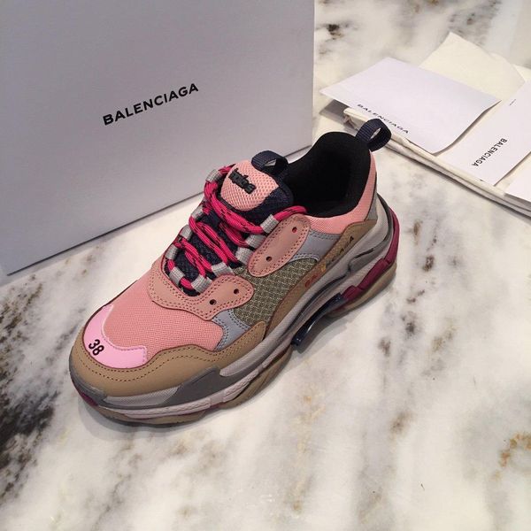 2020xn mens designer shoes running sneakers monogram flowers rubber outsole casual sneakers mens jogging shoelaces original box packaging, Black 
2020xn mens designer shoes running sneakers monogram flowers rubber outsole casual sneakers mens jogging shoelaces original box packaging, Black