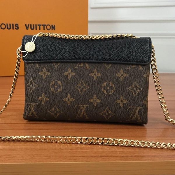 womens bag leather chain shoulder bags new arrival crossbody bag simple style luxury classic type ladies messenger bag
womens bag leather chain shoulder bags new arrival crossbody bag simple style luxury classic type ladies messenger bag