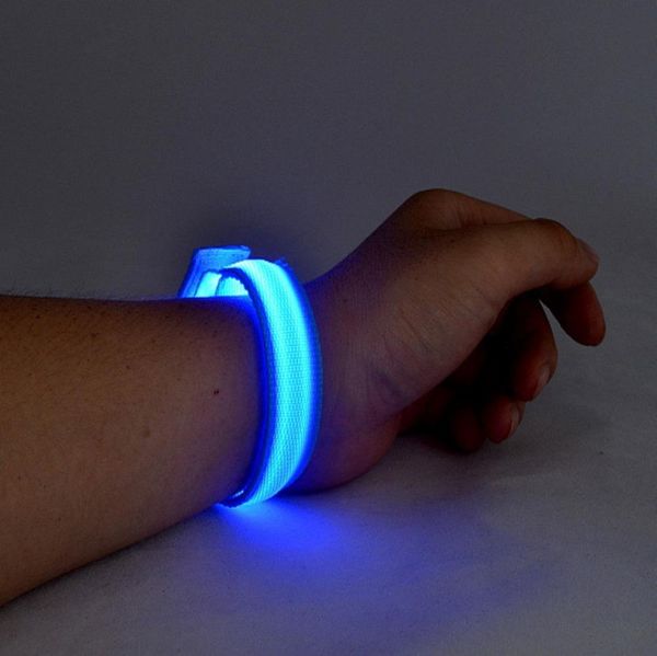 мода led браслет unisex популярная метанию womens детский s сияющий браслет водить для партии для concert бесплатная доставка партии украшен, Golden;silver
мода led браслет unisex популярная метанию womens детский s сияющий браслет водить для партии для concert бесплатная доставка партии украшен, Golden;silver