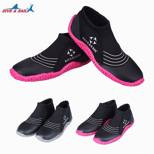3mm diving water water shoes boots men's and women's beach surfing non-slip diving shoes anti-coral snorkeling flippers equipment
3mm diving water water shoes boots men's and women's beach surfing non-slip diving shoes anti-coral snorkeling flippers equipment