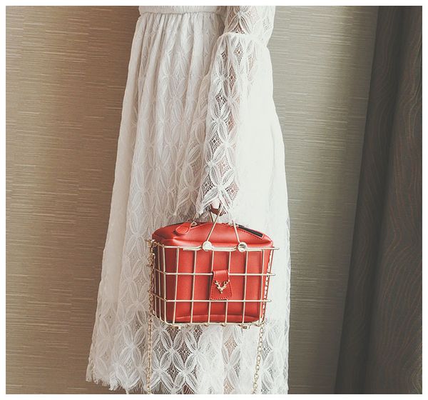 выдалбливают clutch bag bird cage 2020 женщины сумки tote metal кейдж девушки топ-ручка сумки кошелек партии способа мешок мешок вечера
выдалбливают clutch bag bird cage 2020 женщины сумки tote metal кейдж девушки топ-ручка сумки кошелек партии способа мешок мешок вечера