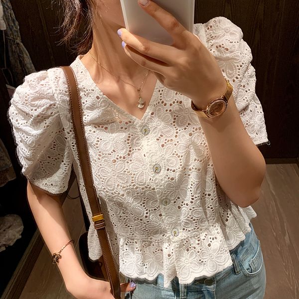mishow 2020 summer lace blouses women puff sleeve v-neck hollow out shirts female elegant mx20b4791, White
mishow 2020 summer lace blouses women puff sleeve v-neck hollow out shirts female elegant mx20b4791, White
