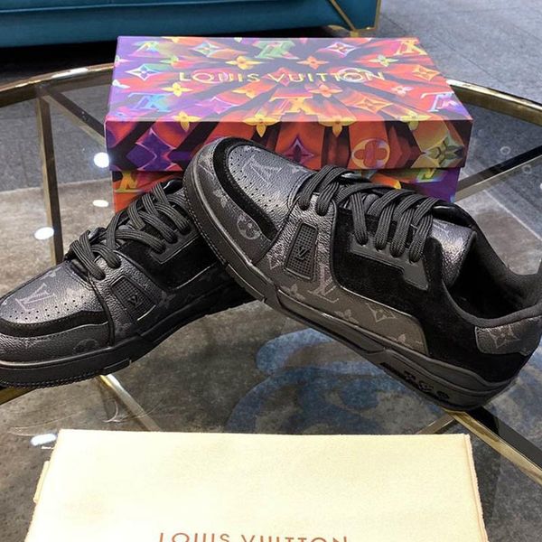 047 the high-quality men's casual sports shoes and outdoor casual shoes of the new brand designer, the original box size is 38-45, Black
047 the high-quality men's casual sports shoes and outdoor casual shoes of the new brand designer, the original box size is 38-45, Black
