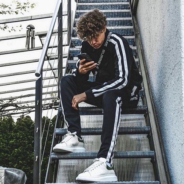 mens tide tracksuits clothing sutis 2020 fashion striped printed sport hoodies + pants casula loose hit color fitness sports clothes, Gray
mens tide tracksuits clothing sutis 2020 fashion striped printed sport hoodies + pants casula loose hit color fitness sports clothes, Gray