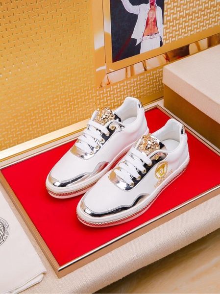 2020t high-end medusa embroidered leather low-lace-up casual shoes, fashionable and versatile outdoor sports shoes, size: 38-45, Black
2020t high-end medusa embroidered leather low-lace-up casual shoes, fashionable and versatile outdoor sports shoes, size: 38-45, Black