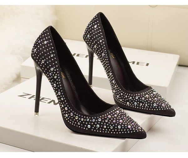 with box fashion designer women shoes red bottom high heels 10cm nude black red pink leather pointed toes pumps dress shoe aa02
with box fashion designer women shoes red bottom high heels 10cm nude black red pink leather pointed toes pumps dress shoe aa02