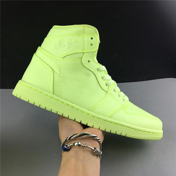 fluorescent green basketball shoes 1s real leather carbon designer mens athletic trainers sport sneakers 4s 7.5-13
fluorescent green basketball shoes 1s real leather carbon designer mens athletic trainers sport sneakers 4s 7.5-13