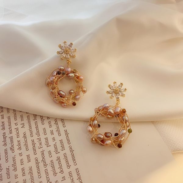 new korean models wild temperament earrings handmade designer light luxury jewelry genuine pearl earrings simple personality, Golden;silver
new korean models wild temperament earrings handmade designer light luxury jewelry genuine pearl earrings simple personality, Golden;silver