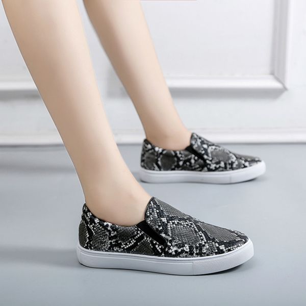 2020 new fashion women flats snake print women loafers slip on shoes woman casual ballet flats ladies platform shoes, Black
2020 new fashion women flats snake print women loafers slip on shoes woman casual ballet flats ladies platform shoes, Black