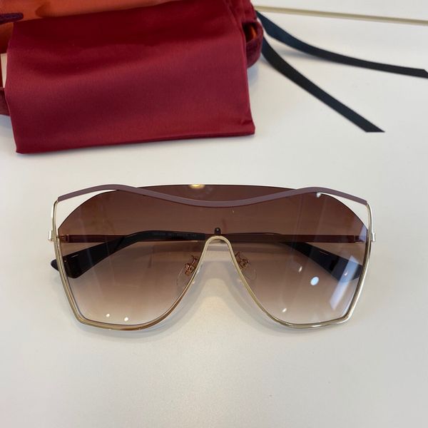 0268 sunglasses connected lens big size half frame with small rivets sunglasses popular goggle come with case, White;black
0268 sunglasses connected lens big size half frame with small rivets sunglasses popular goggle come with case, White;black