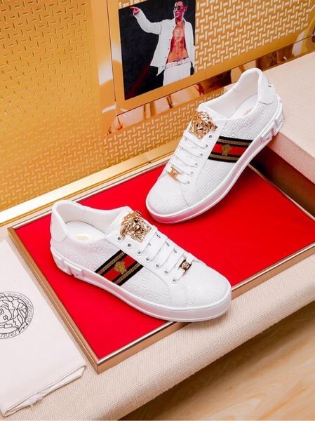 2020j luxury custom medusa printed low-lace-up casual sports shoes, high-end fashion wild men's shoes, size: 38-451, Black
2020j luxury custom medusa printed low-lace-up casual sports shoes, high-end fashion wild men's shoes, size: 38-451, Black